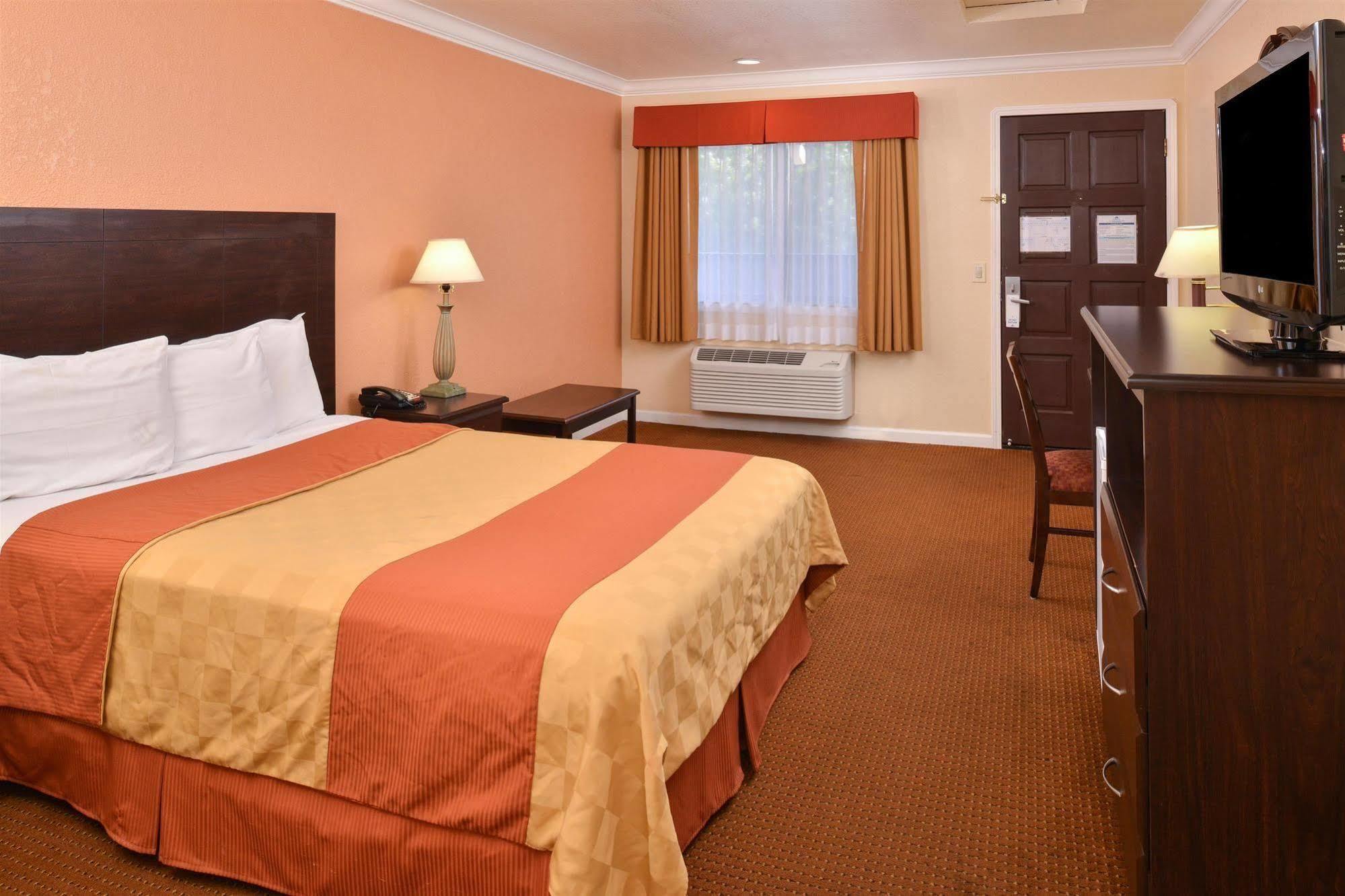 Motel Americas Value 2*